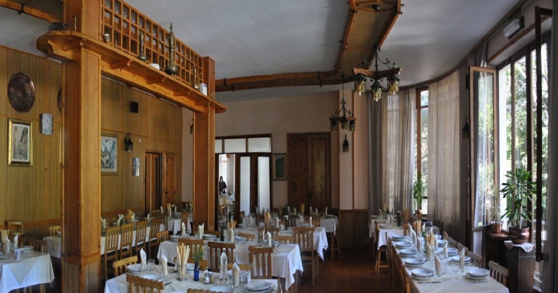 Ampie sale Ristorante della Posta Novalesa TO